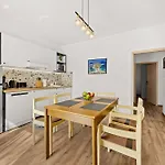 Dv Apartment *