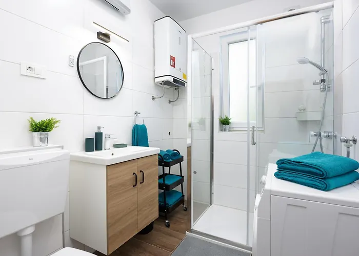 Apartament Dv Pjescana Uvala