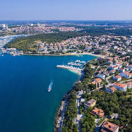 Apartment Dv Pjescana Uvala