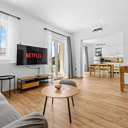 Dv Lägenhet Pjescana Uvala