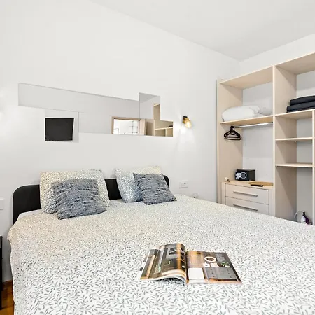 Lägenhet Dv Pjescana Uvala